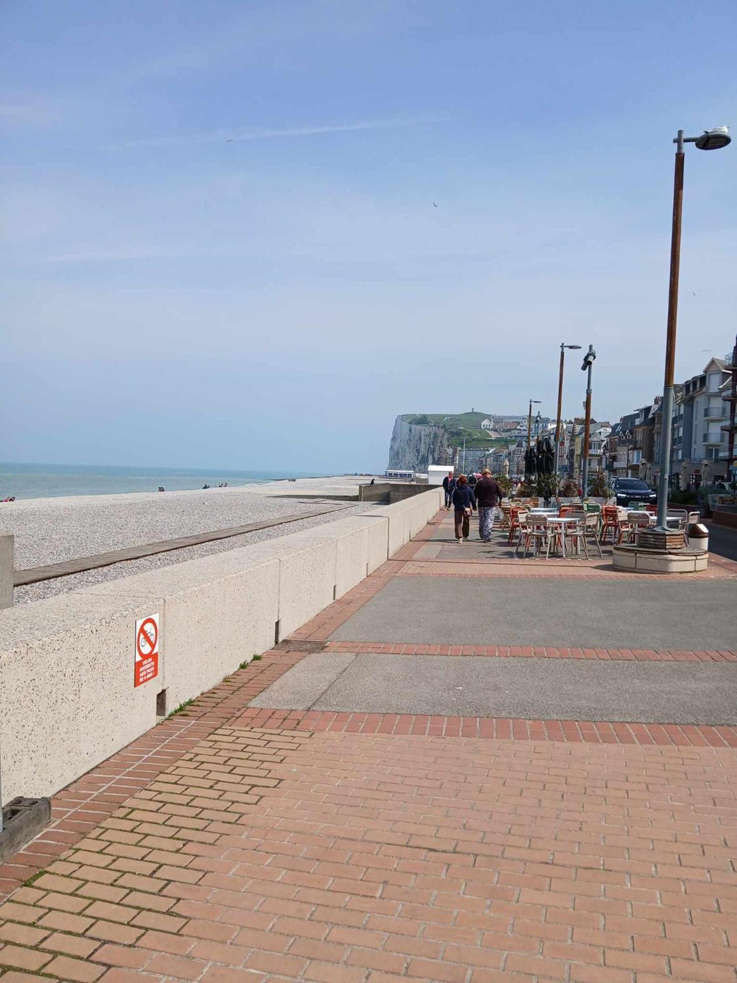Face A La Mer By Corinne Mers-les-Bains Exterior photo
